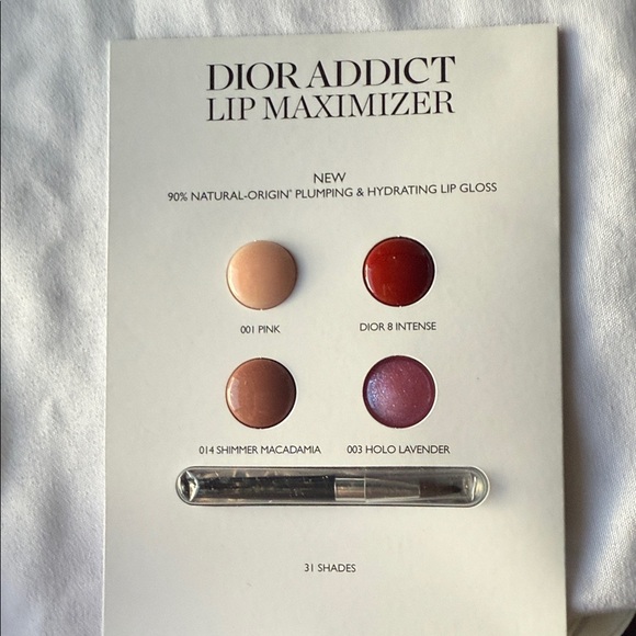 Dior Prestige and Capture Skincare Set in Gold and White - Picture 10 of 10